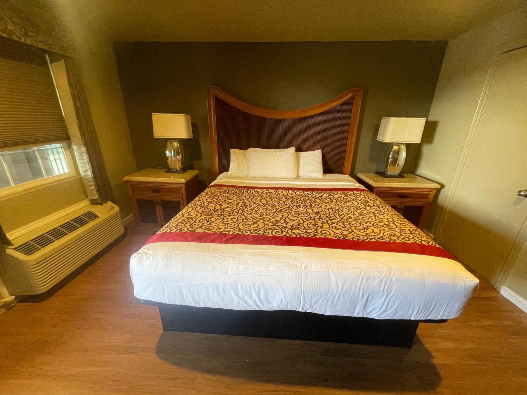 سارية العلم The Inn On 66 المظهر الخارجي الصورة